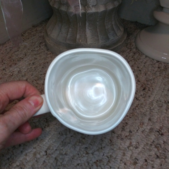 Rae Dunn Cancer Zodiac Sign Large Iviry & Gold Coffee Mug - Picture 4 of 6